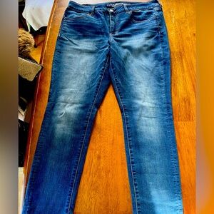 Super stretch blue jeans AE size 14
